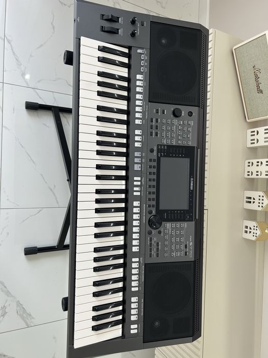 Keyboard Yamaha PSR-S770