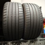 235/35/19 XL Sprzedam parę opon letnich Bridgestone