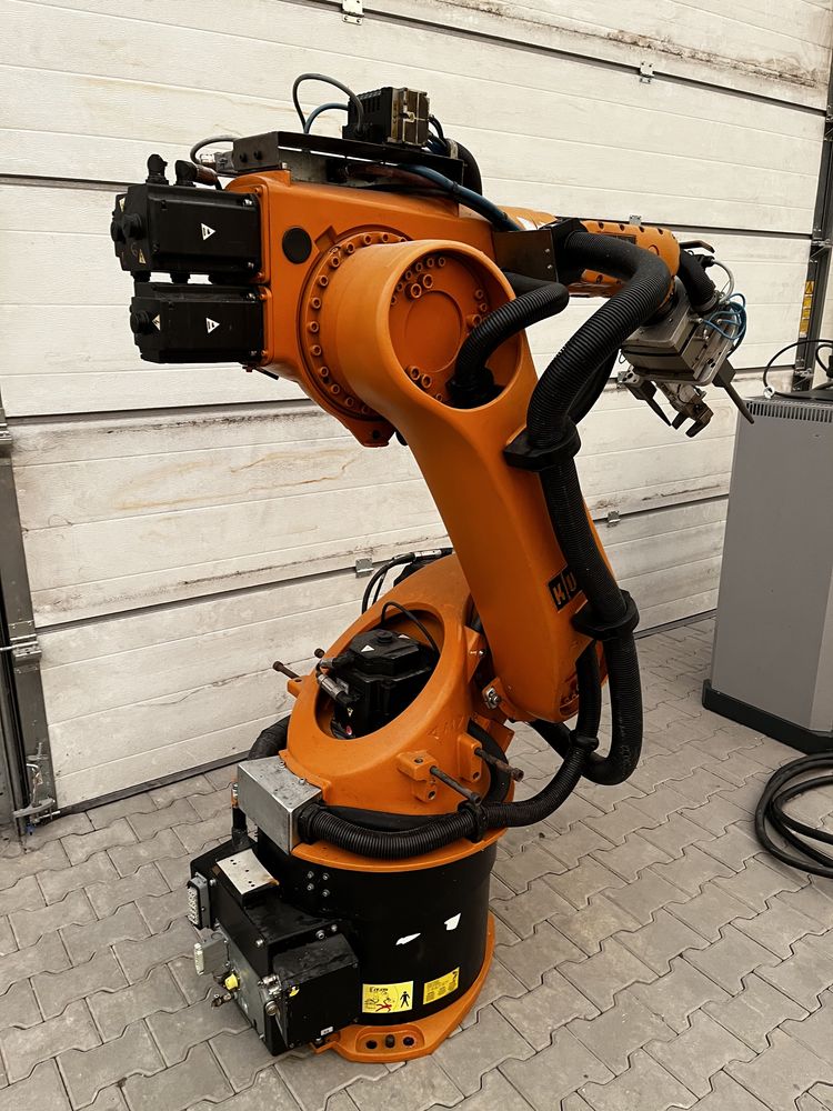 Kuka KR60 KRC2 robot manipulator Festo Schunk