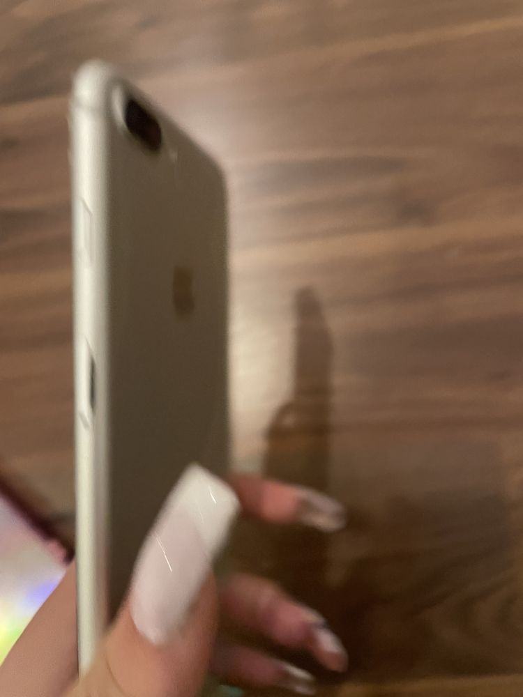 iphone 7 plus uszkodzony