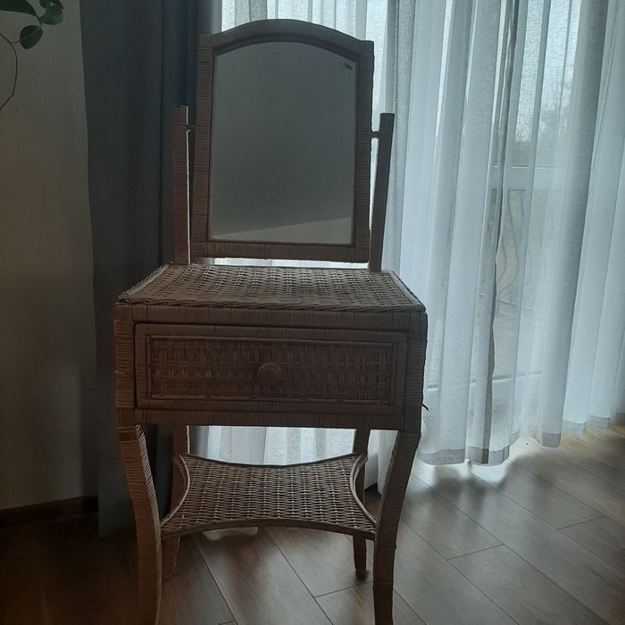 Toaletka wiklinowa wiklina boho