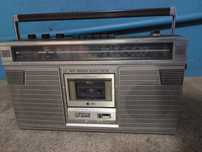 RÁDIO Sharp com cassete.