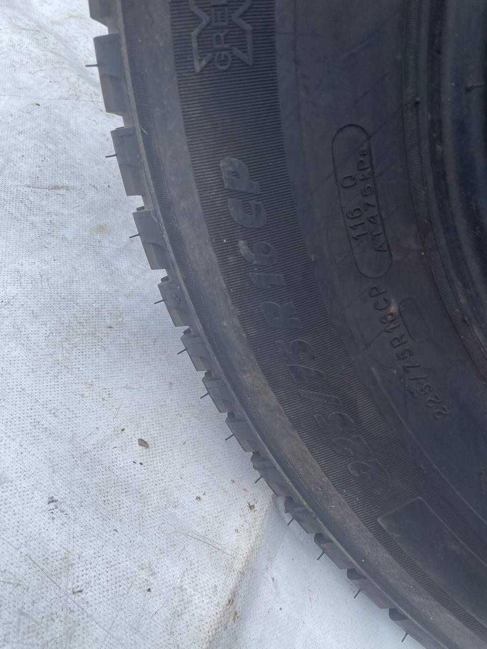 225/75 r16cp Гума шини гарний стан Michelin, мишелин Camping підсилені
