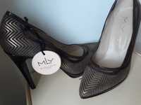 Sapatos MLV, couro super elegantes