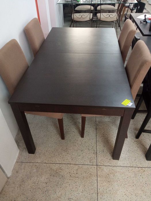 Mesa jantar extensível+ 4 cadeiras