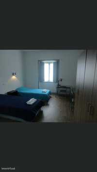 Single room with private bathroom in Coimbra