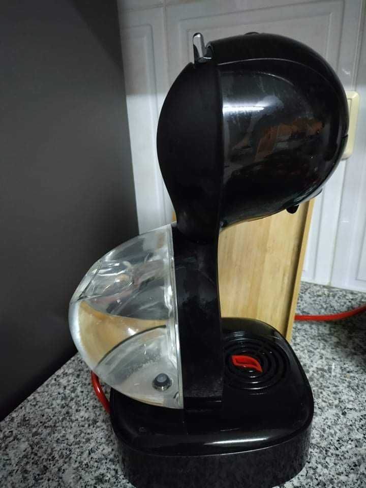 Máquina de Café Dolce Gusto