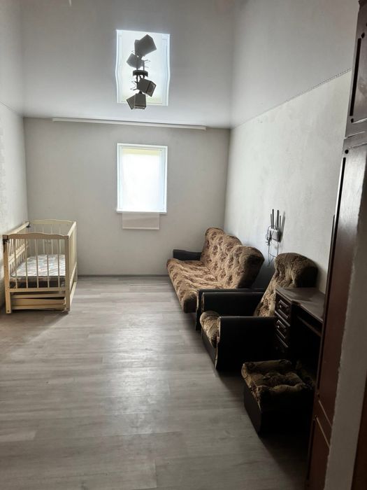 Будинок в м.Кременець із ділянкою.