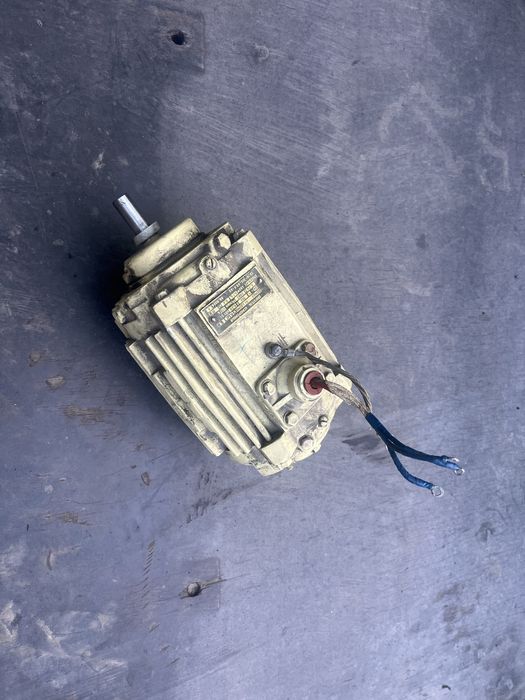 Продам електродвигун (асинхронний) 250w 2880 об/хв