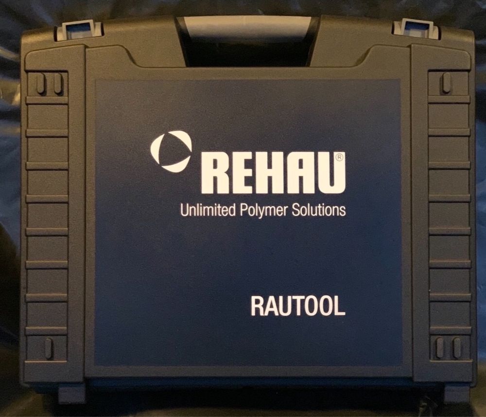 Rehau Rautool M1 прес інструмент