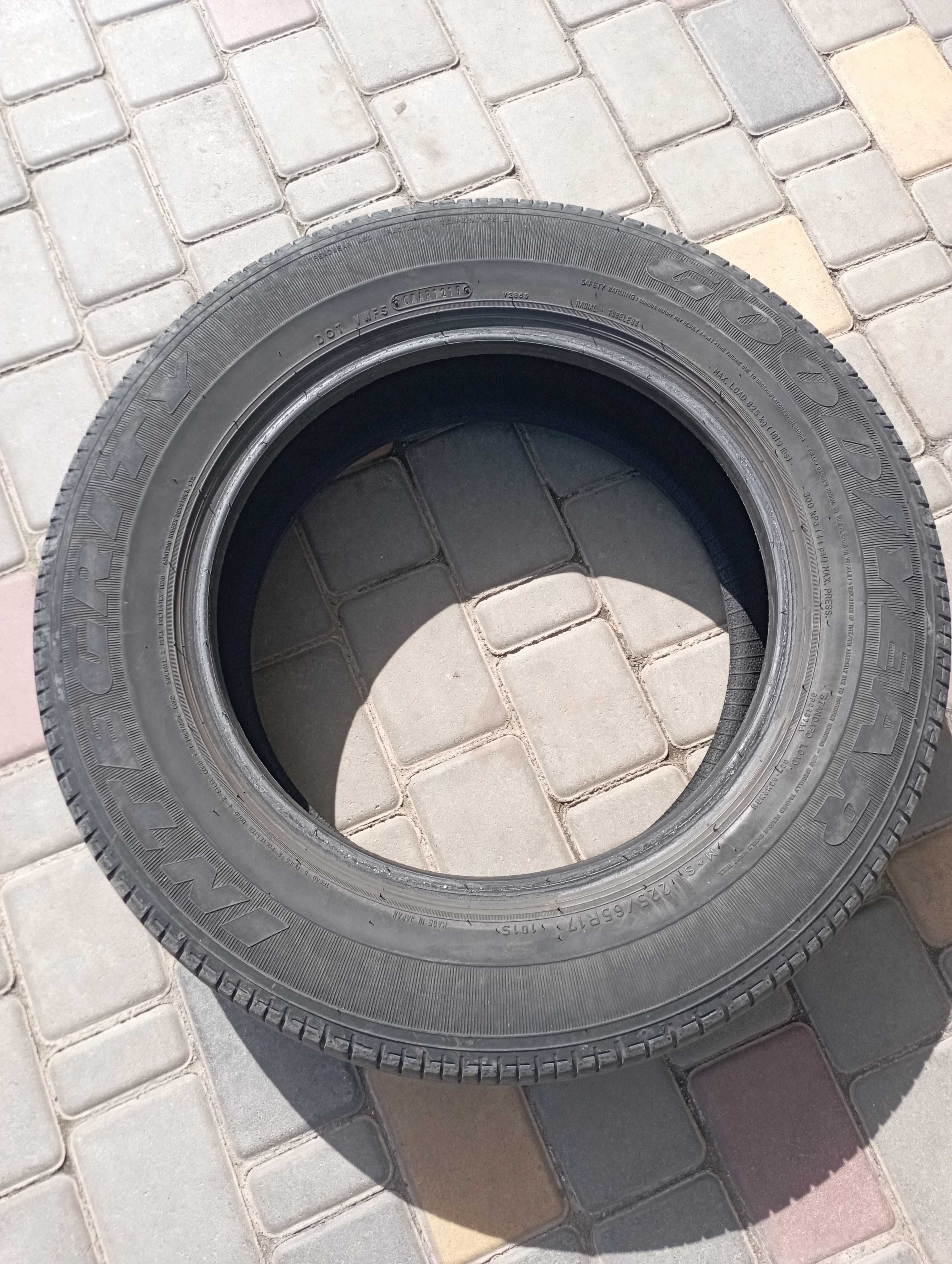 Продам шины 225/65r17