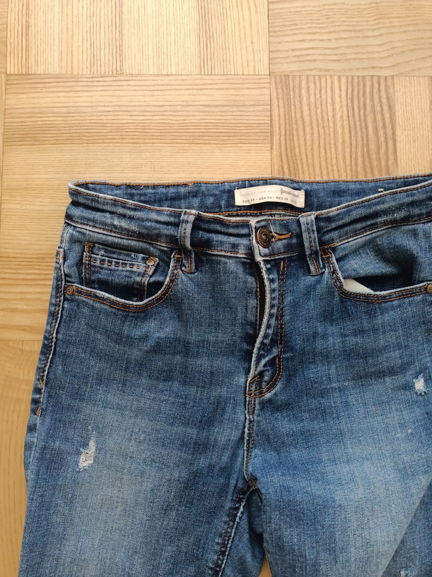 Jeansy Stradivarius dżinsy spodnie skinny z przetarciami rurki obcisłe