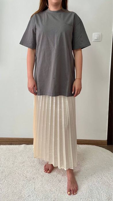 Сатинова  літня, Zara спідниця в складку маломірять