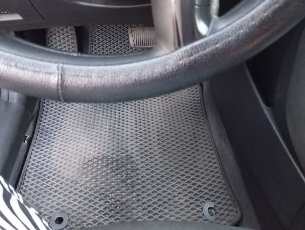Hyundai Elantra 2012