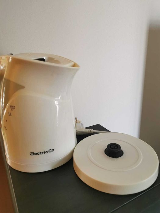 Jarro elétrico branco