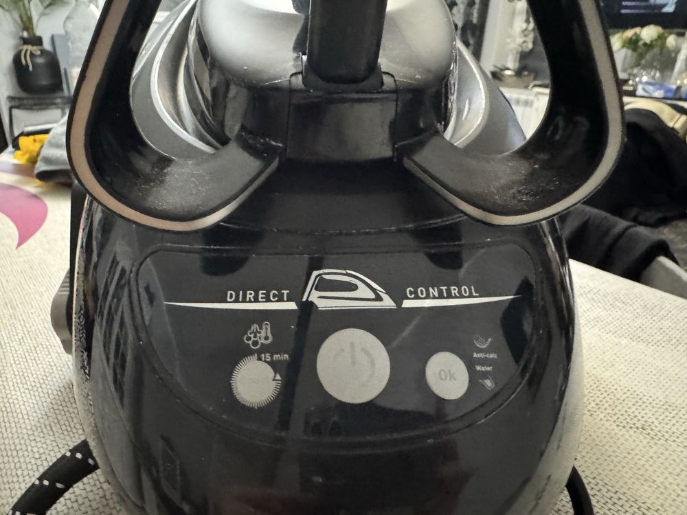 Żelazko Tefal czarno srebrne