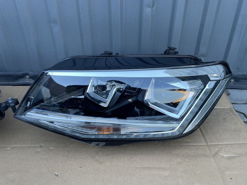 Передні фари FULL LED Volkswagen Caddy оригінал
