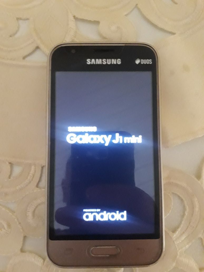 Продам Samsung Galaxy j1 mini