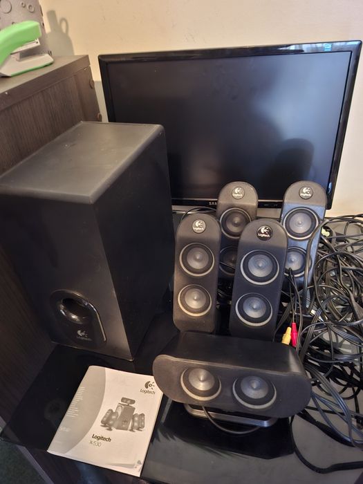 Sistema som Logitech X-530 + Monitor Samsung grátis
