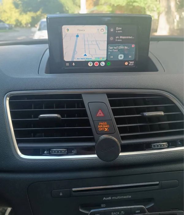 Автомобиль AUDI Q 3