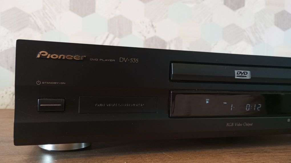 Odtwarzacz DVD CD Pioneer DV-535