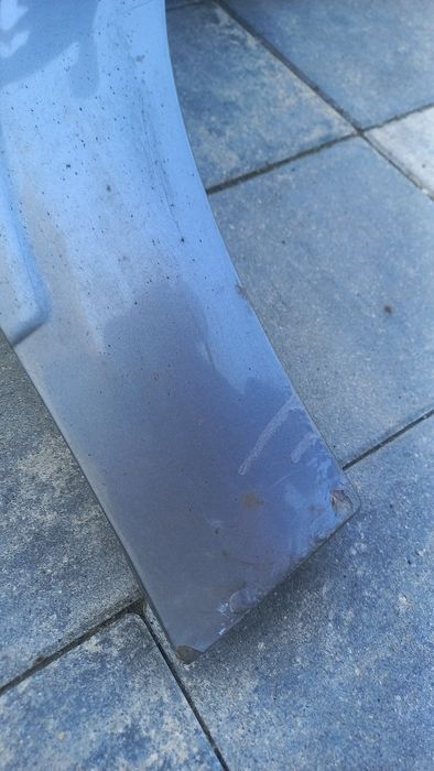 Opel Astra h 3  blotnik przedni prawy szary z155