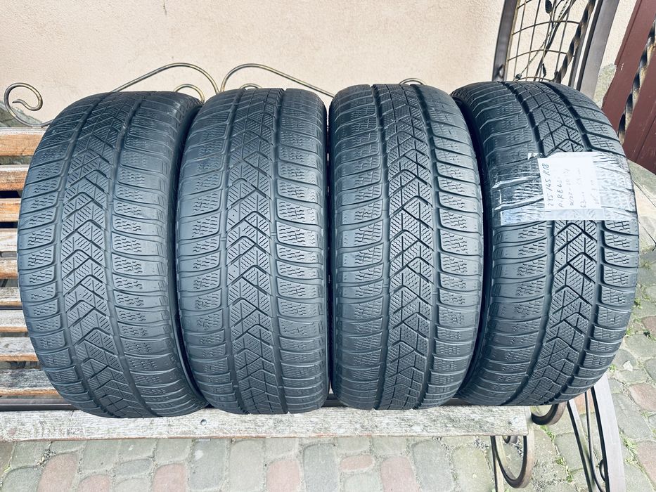 Шини зимові 245/45 R18 (100V) Pirelli Sottozero3
