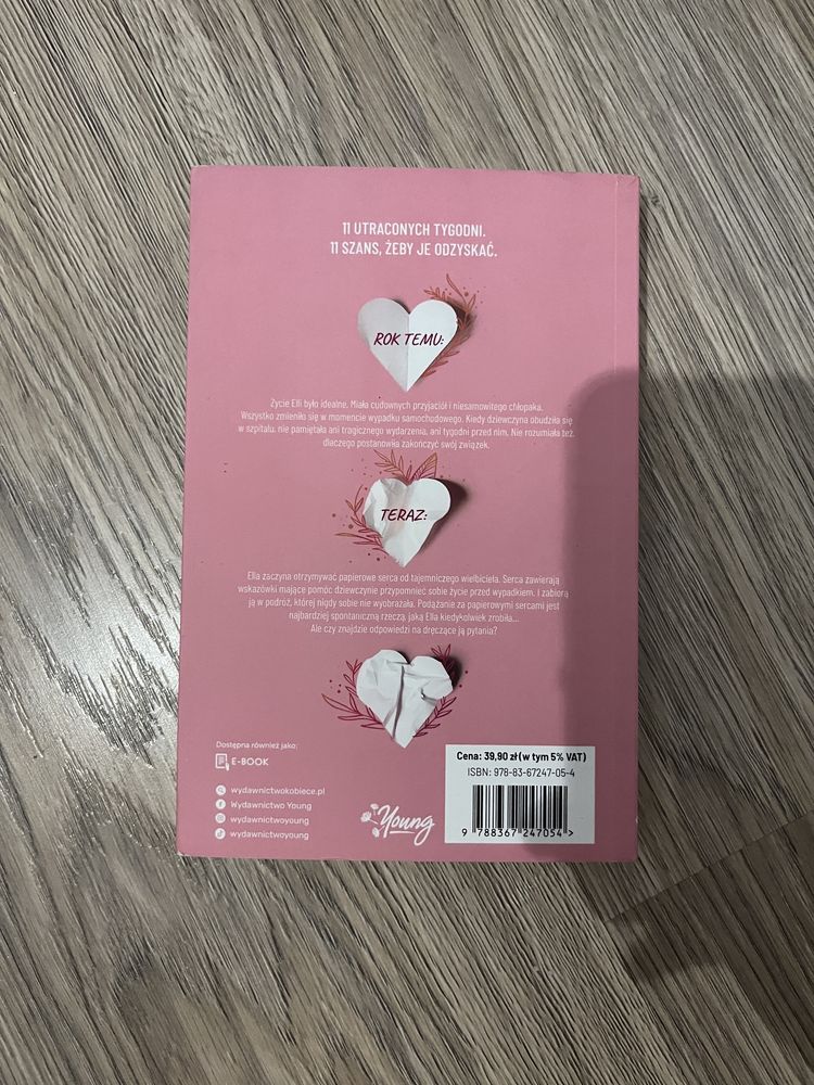 Książka młodzieżowa jedenaście papierowych serc booktok nowa