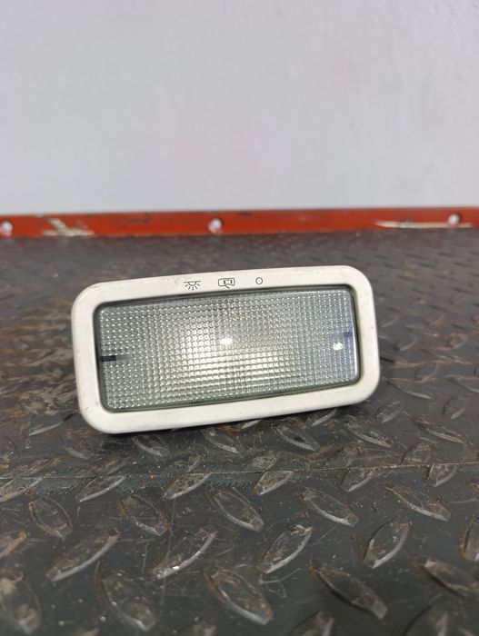 Luz de tejadilho Volkswagen Polo 99-02 6N0947105F