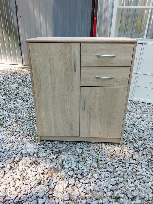Sprzedam meble plus komoda i regał
