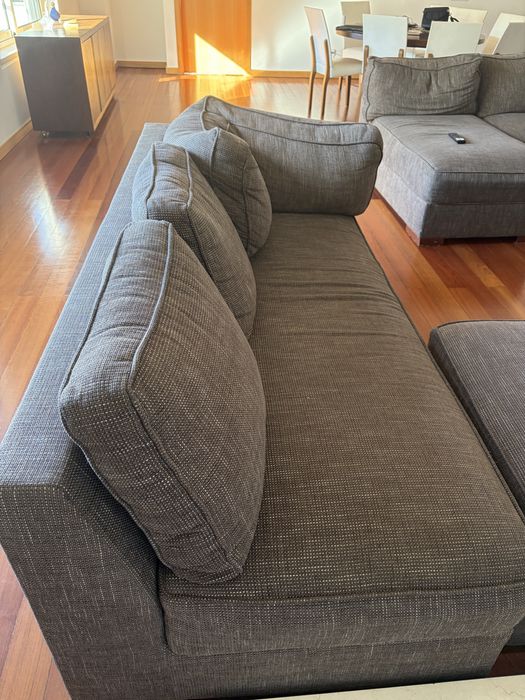 Sofá mais puff confortáveis