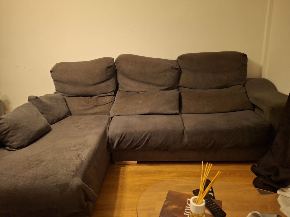 Sofa utilizado.