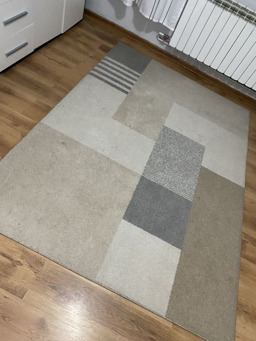 Sprzedam dywan beżowo-kremowo-szary 160x230cm