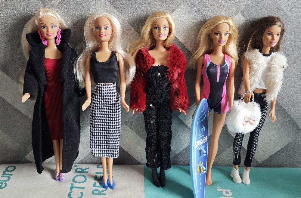 Різні Барбі Mattel + одяг