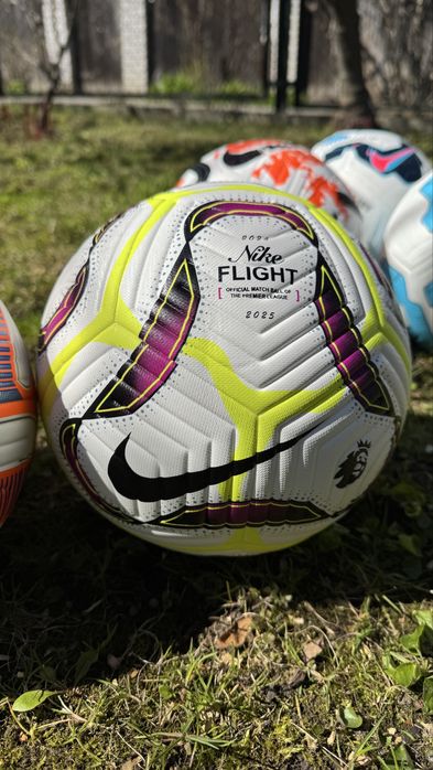 Мяч футбольний Nike розмір 5 термошов новенький дуже міцний