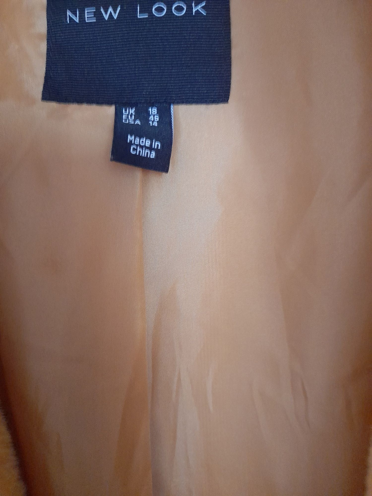 Śliczne,nowe  futerko w kolorze,e miodu