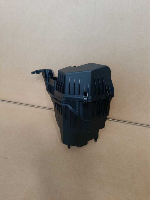 Корпус повітряного фільтра Mitsubishi Outlander 22-24 новий ліцензія