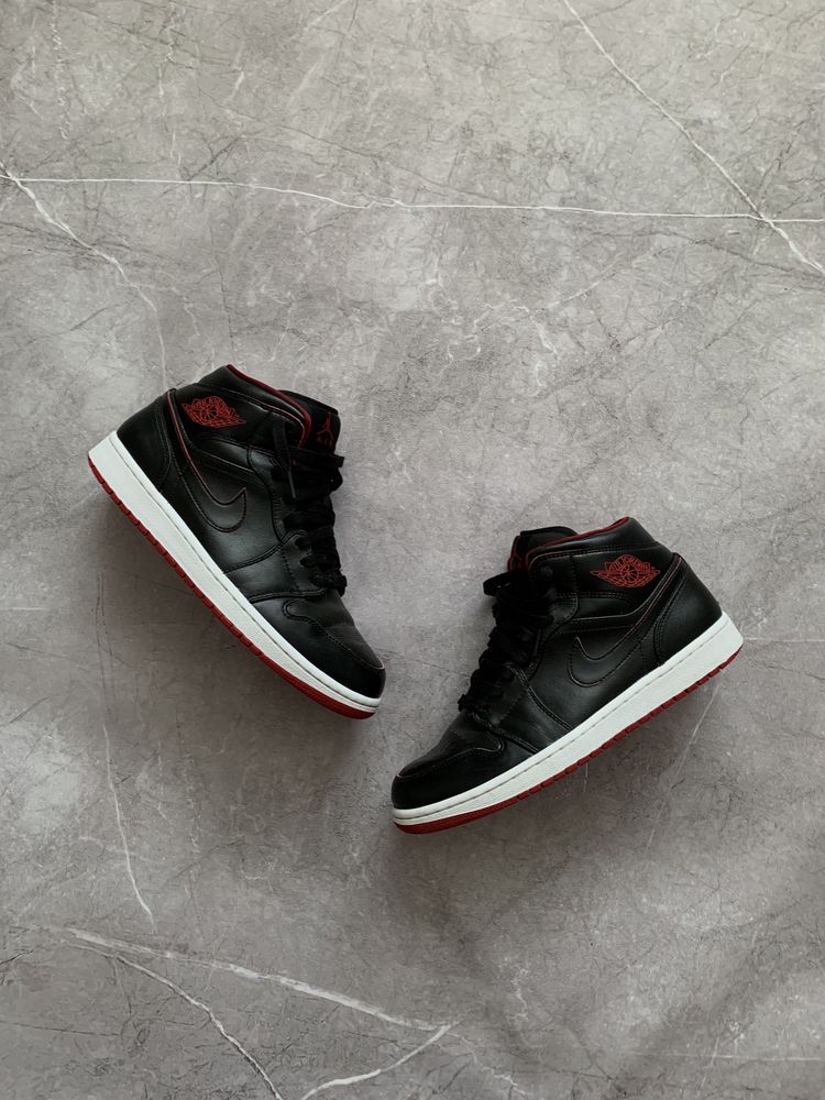 Мужские кроссовки Nike air jordan 1. 43. Оригинал.