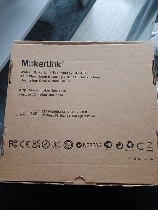 8-portowy, gigabitowy przemysłowy przełącznik Ethernet