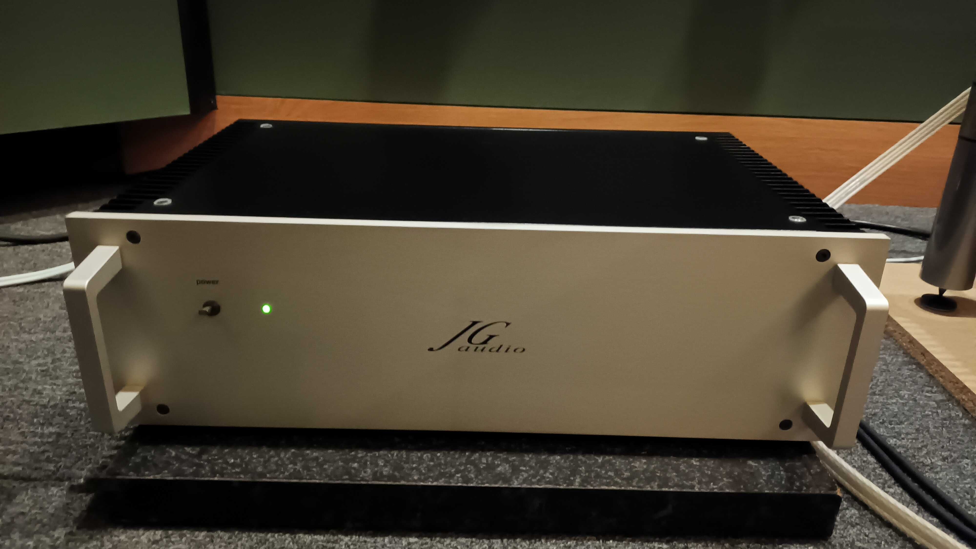 Amplificador JG AUDIO H-25 Power Amplifier