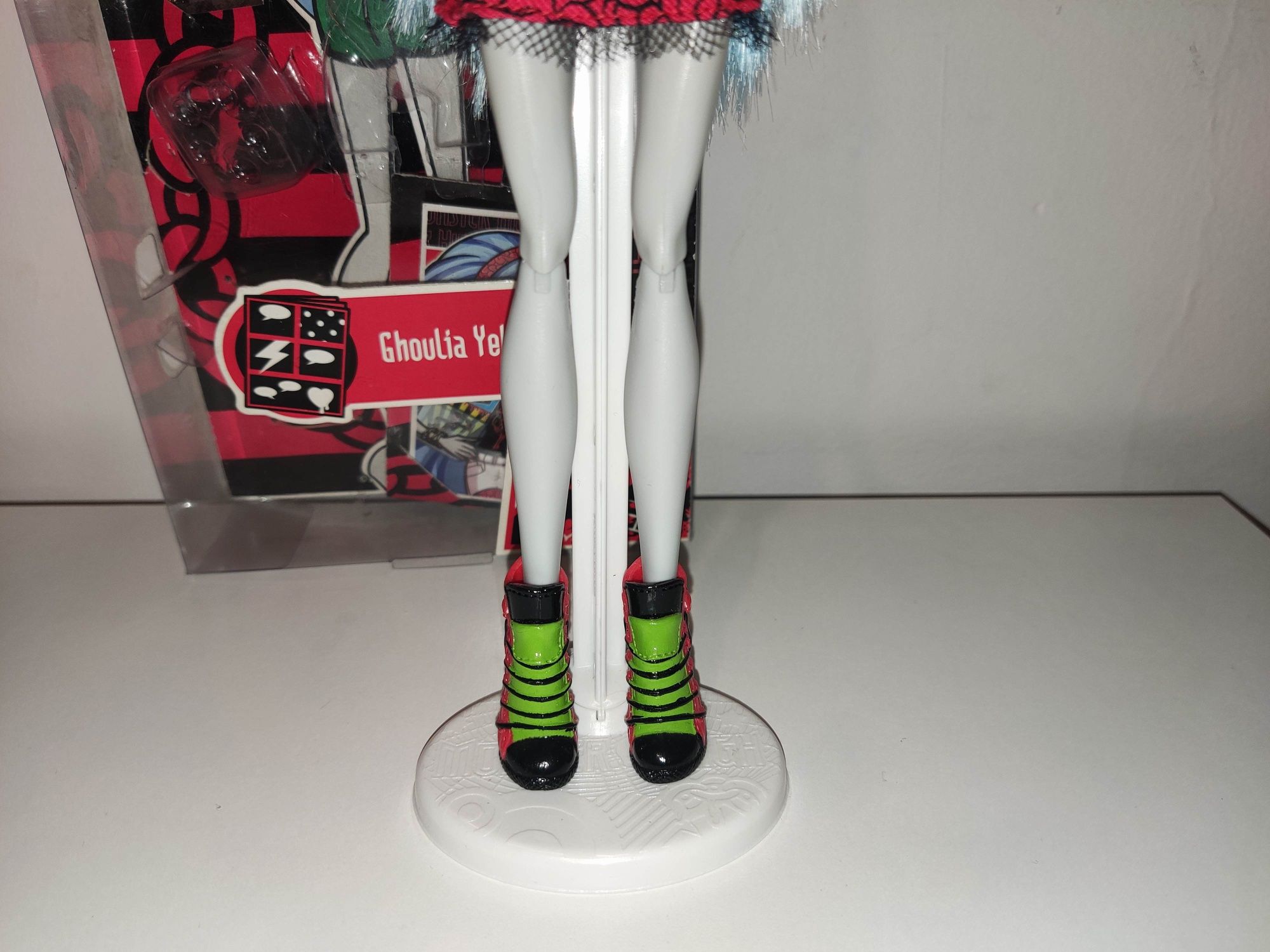 Monster High Ghoulia Basic Fashion pack