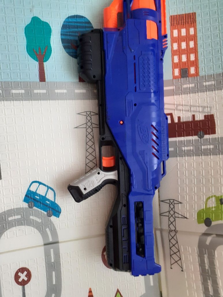 Бластер Nerf Elite трилоджи