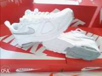 Nike air max brancos n.º 42 - novas e originais