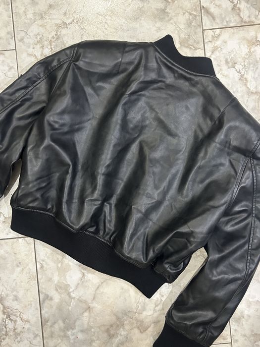 Куртка бомбер zara з екошкіри утеплена