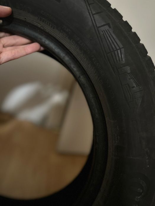 Opony całoroczne Continental 165/70 R14 – 3 sztuki, dobry stan