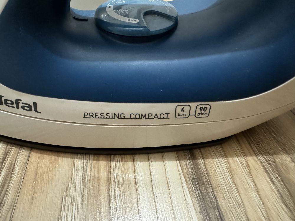 Stacja parowa Tefal Pressing Compact