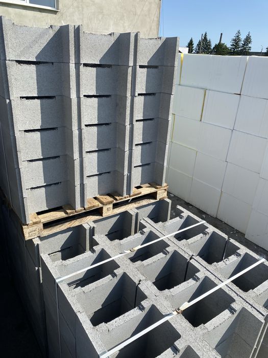 Блок опалубка  для будівництва