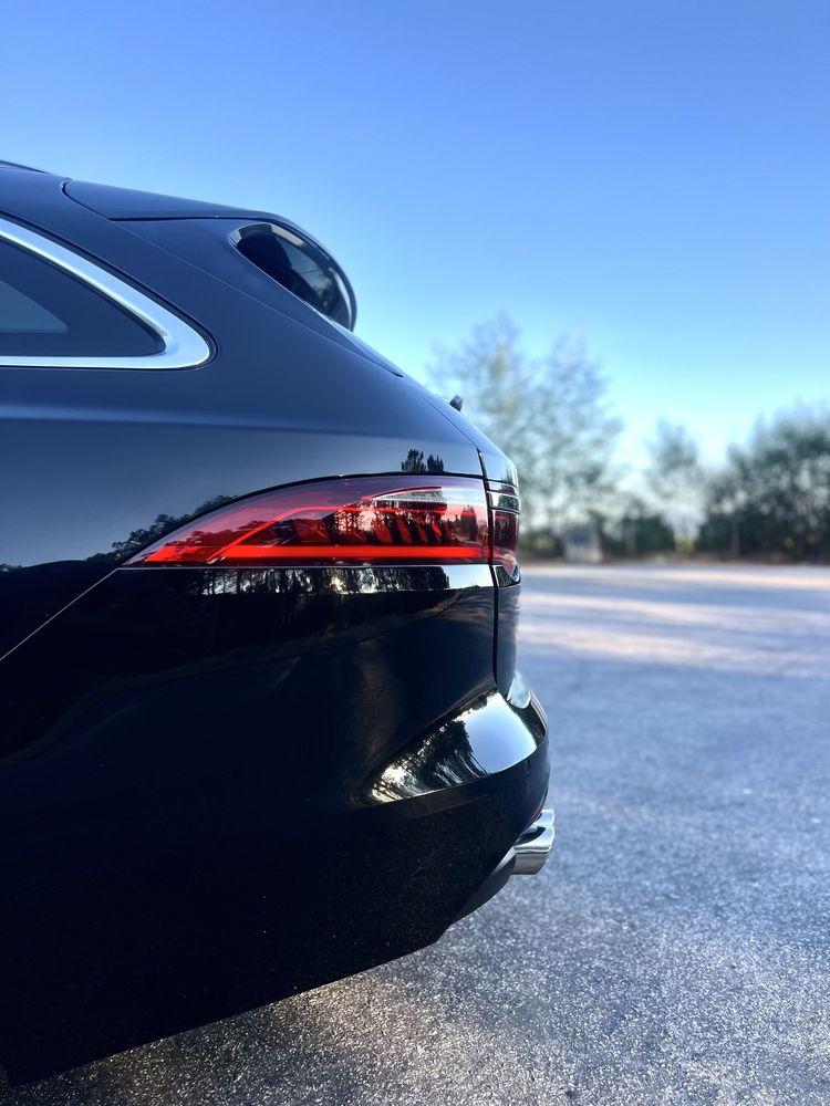 Jaguar XF Sportbrake 2.0D 180cv • Nacional • 65.000km • Full Extras