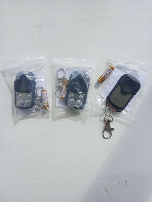 Пульти дистанційного керування для гаражних дверей