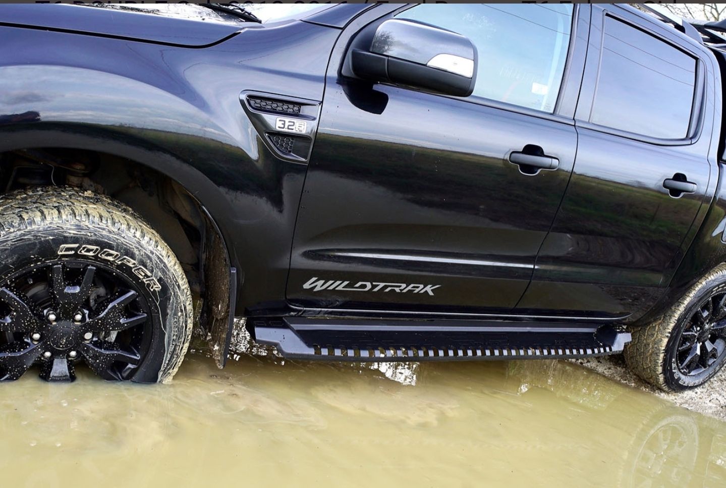 Stopnie boczne progi model Y Mitsubishi L200